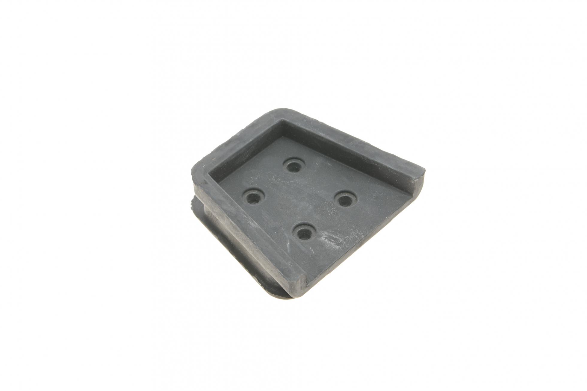 38MR0132 AS METAL